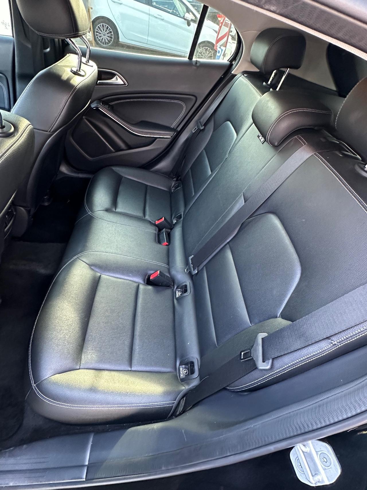 Mercedes-benz GLA 200 d Automatic Business