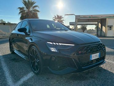 AUDI RS3 2.5 TFSI TOTAL BLACK CON TETTUCCIO APRIBILE