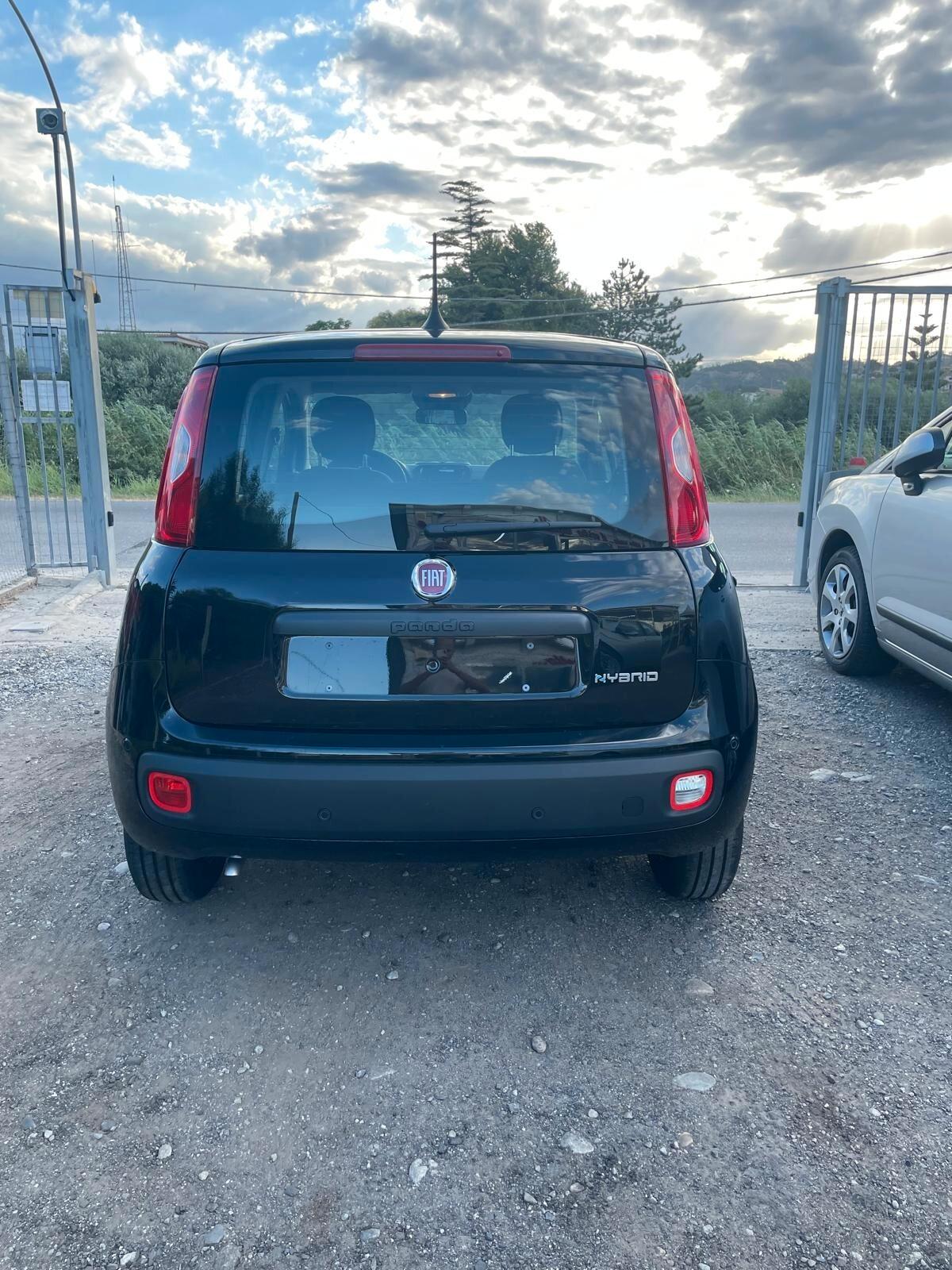 Fiat Panda 1.0 Hybrid 70 cv NUOVA DI FABBRICA