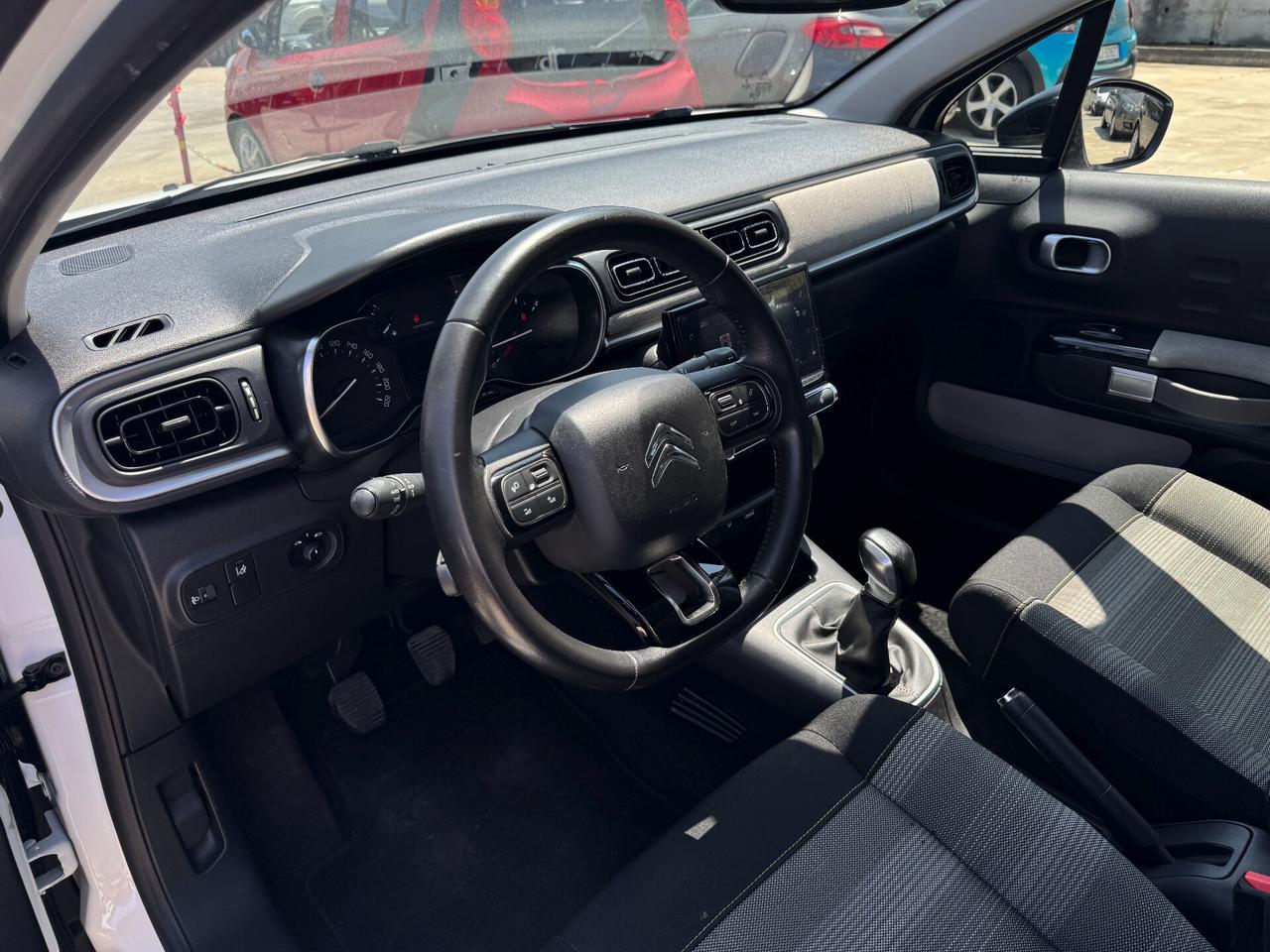 CITROEN C3 1.2 PureTech 82 S&S Shine/ 97.000km