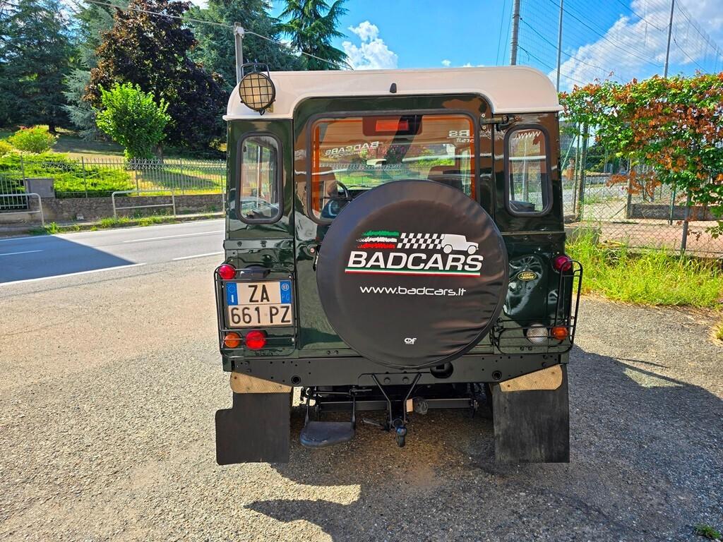 Land Rover Defender 90 TD5 RESTAURATA!