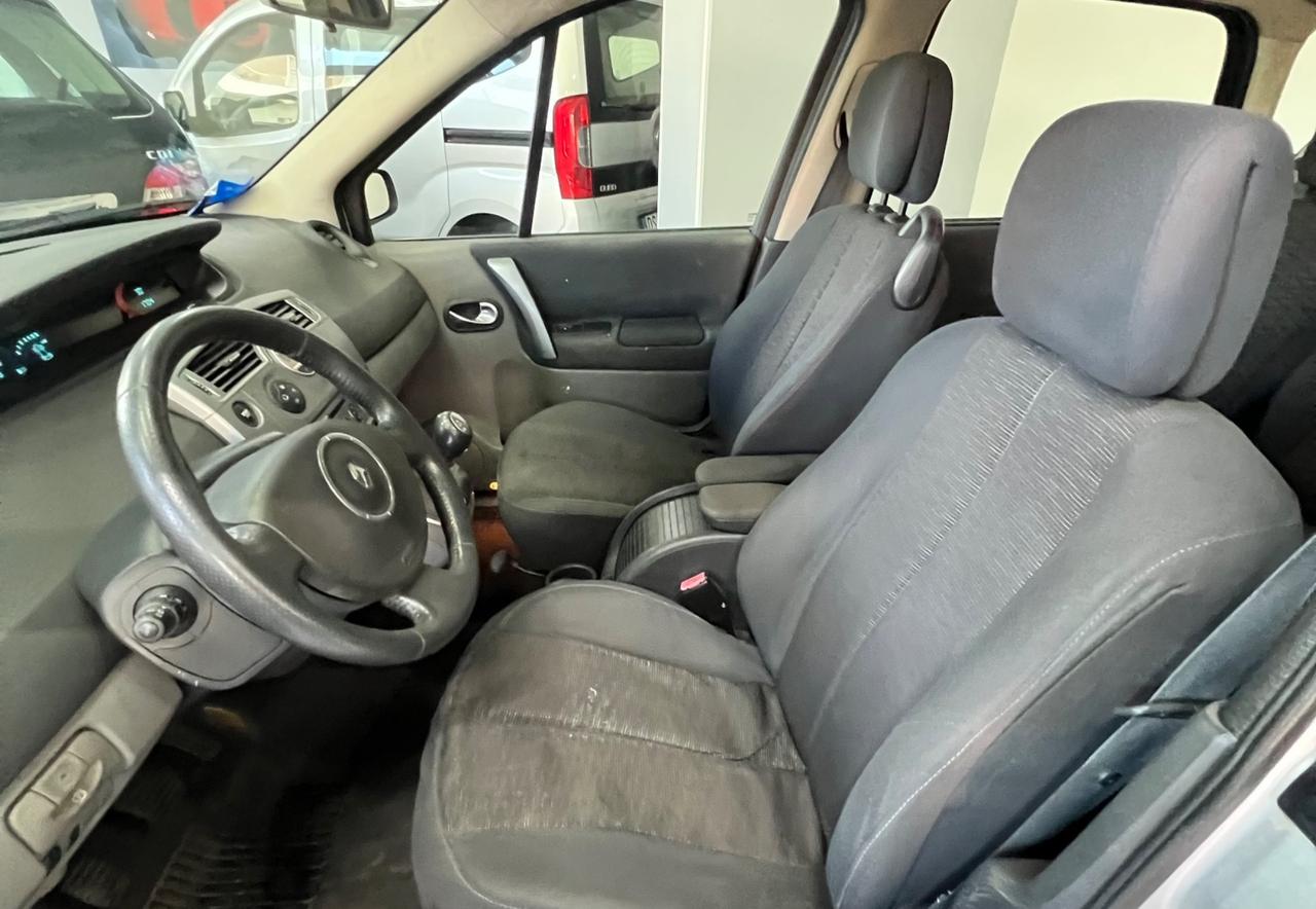 Renault Scenic Scénic 1.5 dCi 105CV