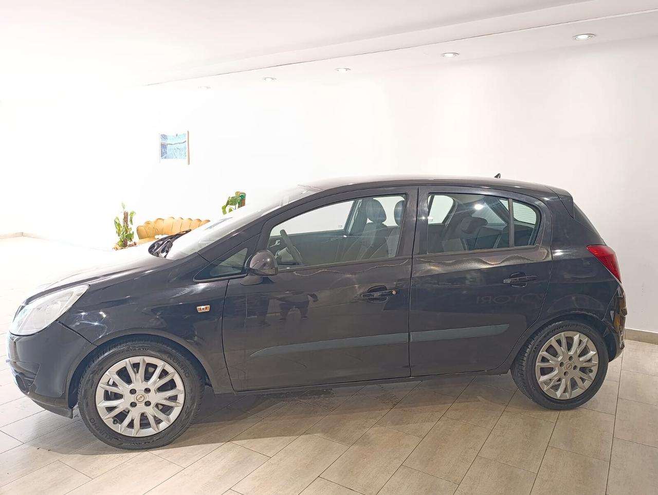 Opel Corsa 1.3 CDTI 90CV 5 porte Easytronic Cosmo