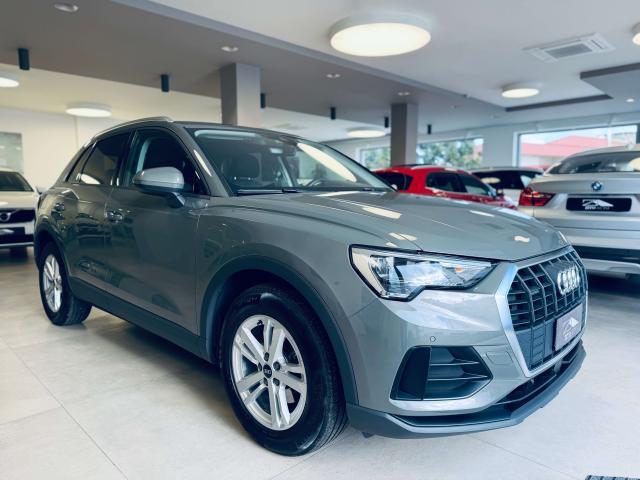 Audi Q3 35 2.0 tdi Business quattro s-tronic