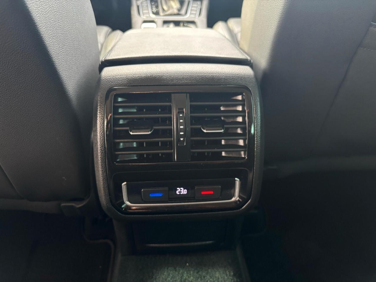 Volkswagen Passat 2.0 TDI Cambio Automatico