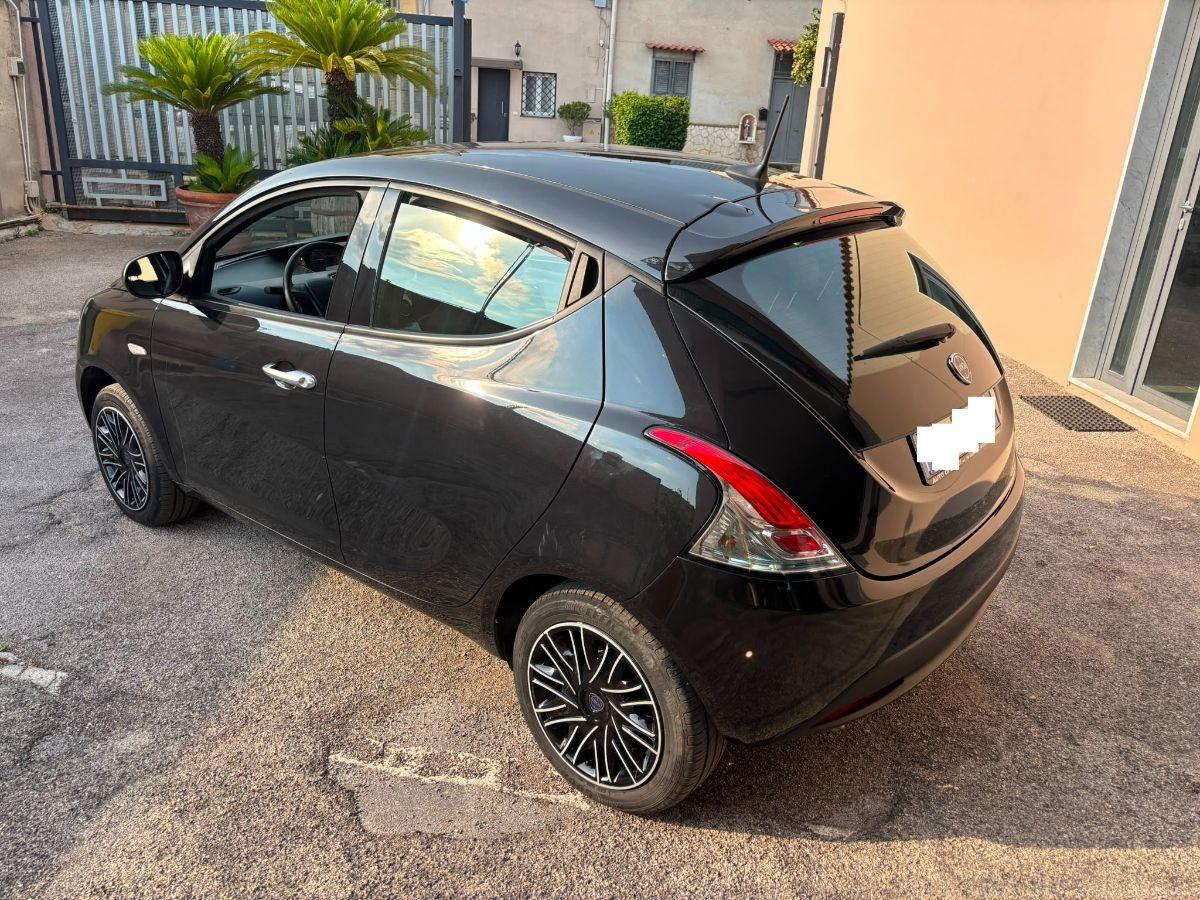 LANCIA Ypsilon 1.0 FireFly 5p.S&S Hybrid Oro