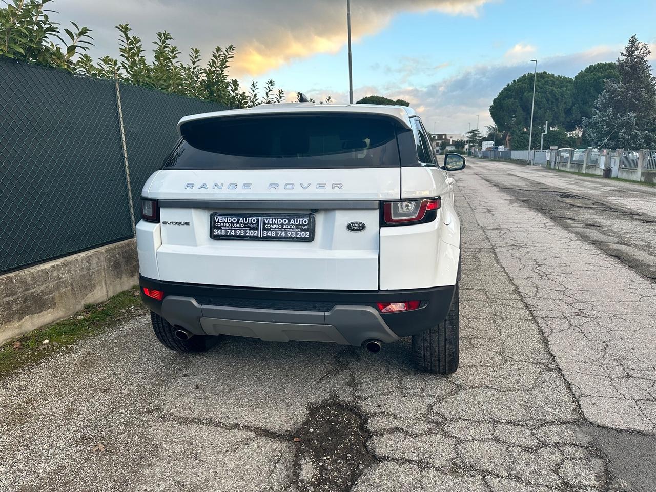 Land Rover Range Evoque 2.0 TD4 180 CV 5p. Business Edition Pure