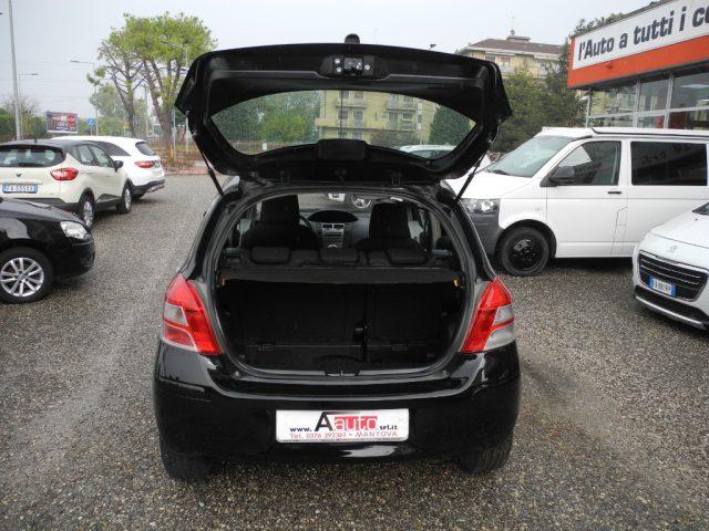 TOYOTA Yaris 1.4 D-4D DPF 5p. 6M - OK NEOPATENTATI - DA VETRINA