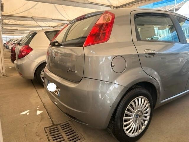 FIAT GRANDE PUNTO CON SOLI 84.700 KM!