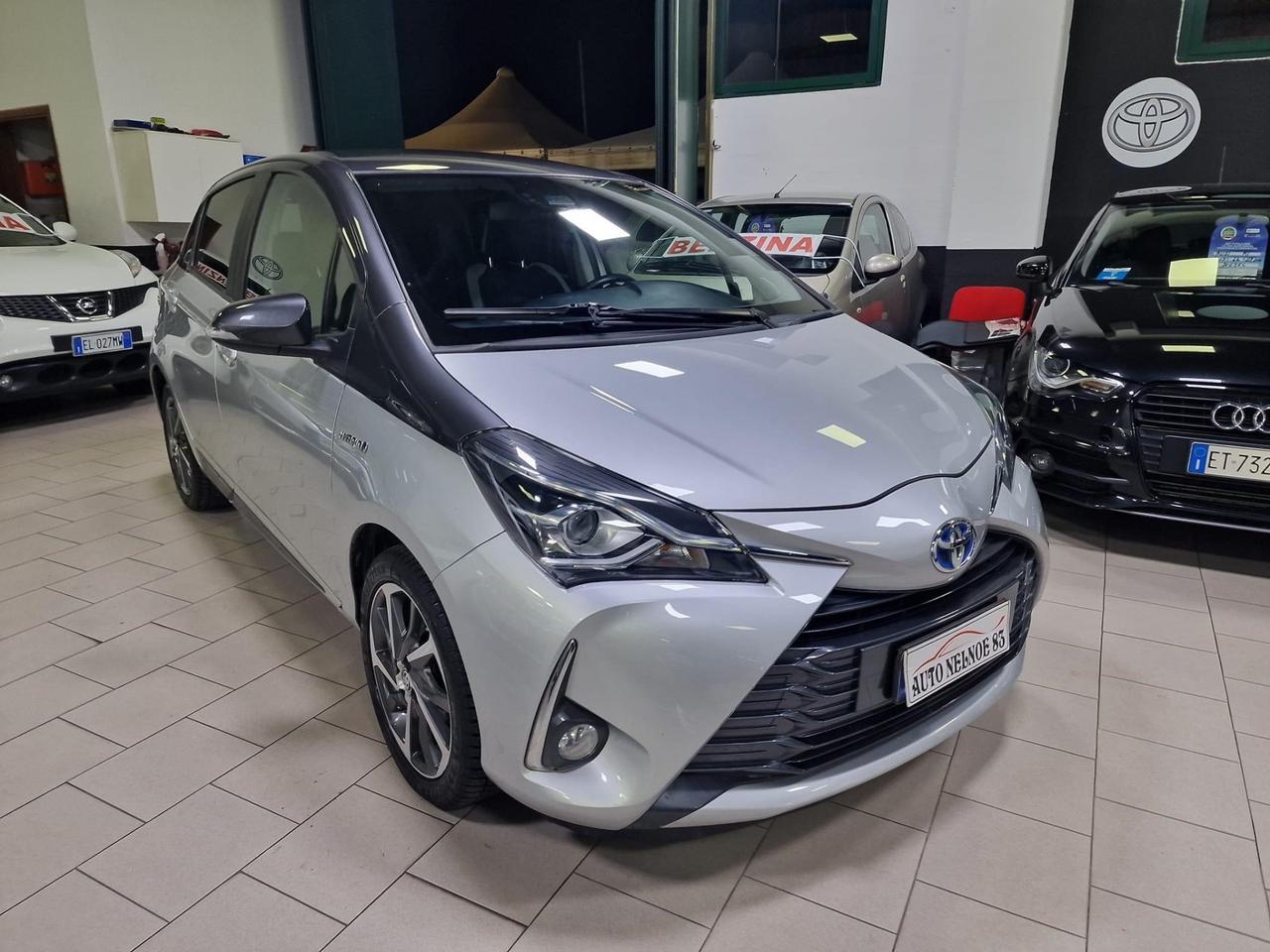 Toyota Yaris 1.5 Hybrid 5 porte Business