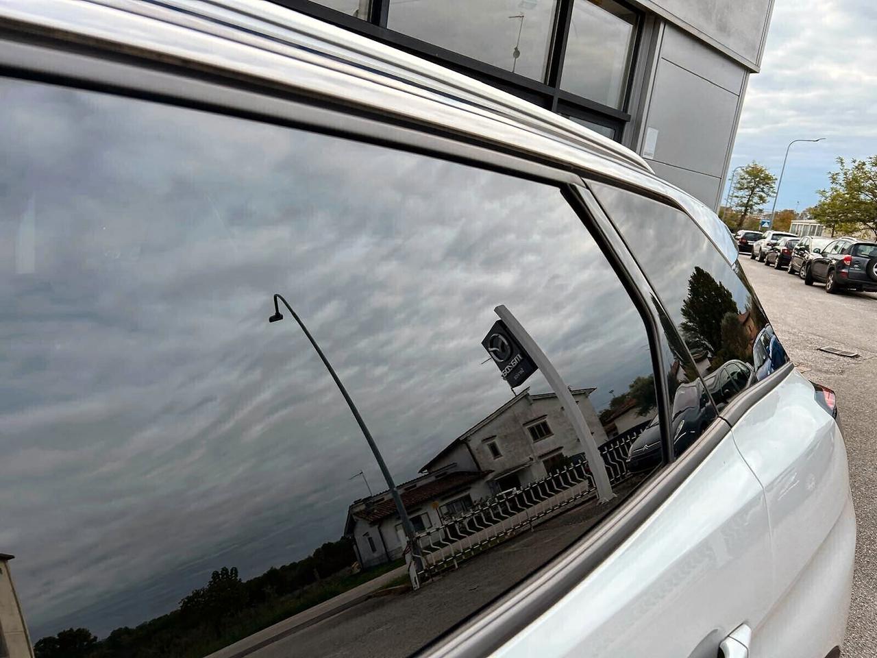 Peugeot 3008 BUSINESS BlueHDi 130 EAT8