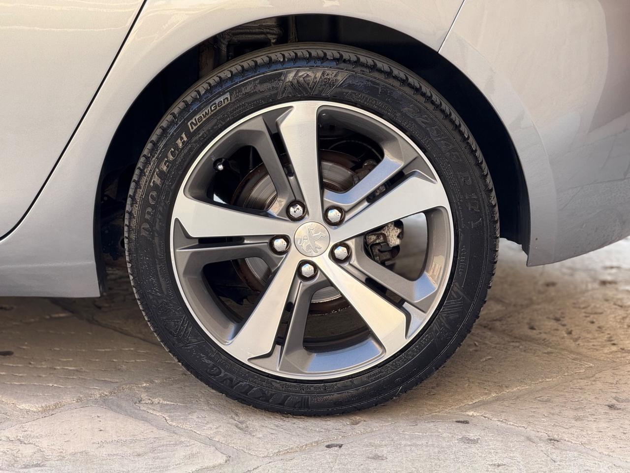 Peugeot 308 BlueHDi 120 Cv S&S Allure
