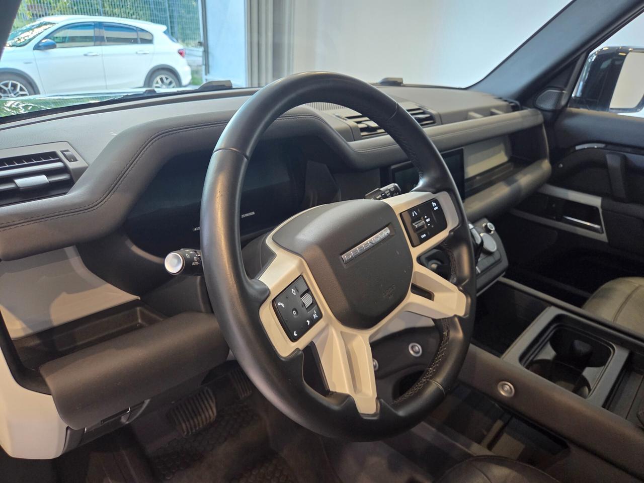 Land Rover Defender 90 3.0D I6 AWD Auto X-Dynamic SE
