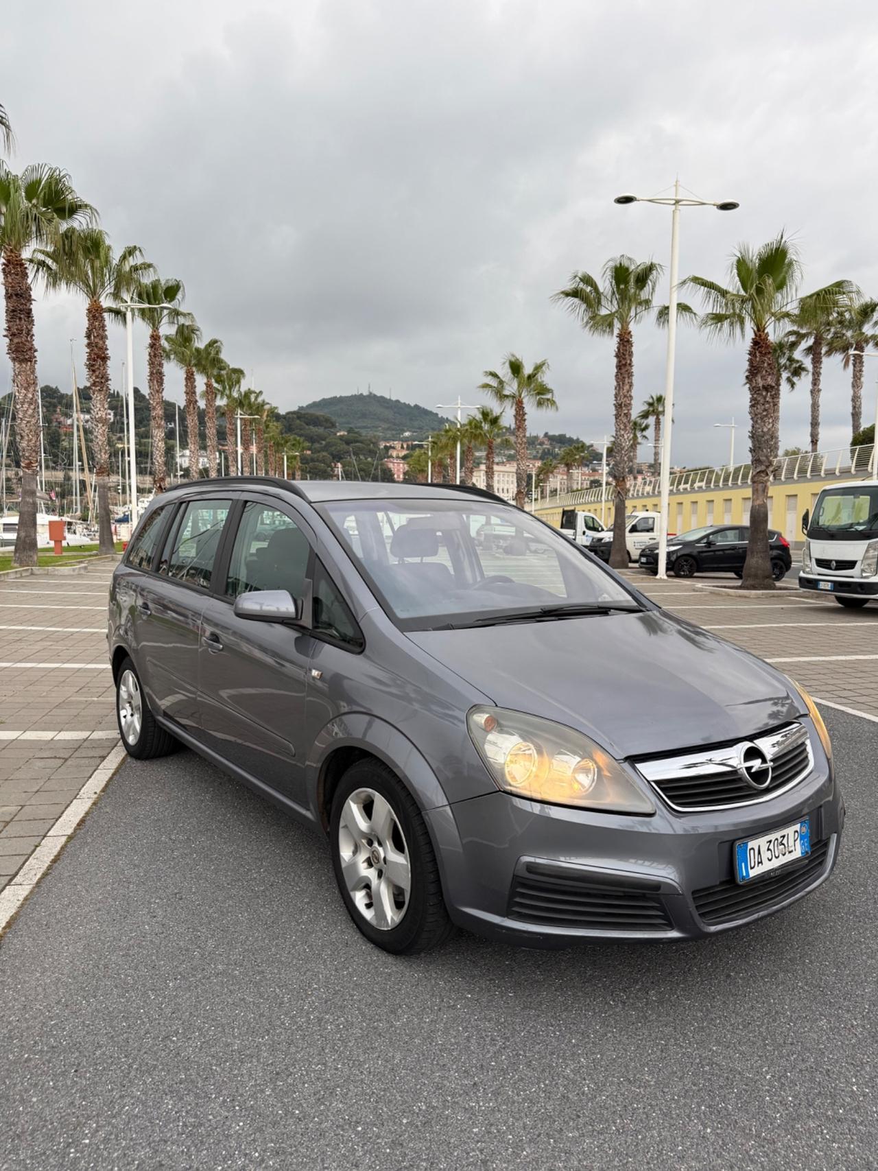 Opel Zafira 1.9 CDTI 120CV Cosmo