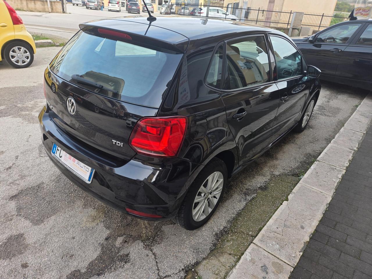 VW POLO ANNO 2016 1.4 TDI RESTYLING KM CERTIFICATI