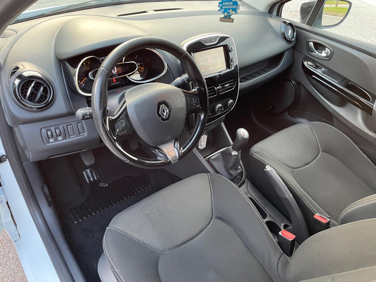 Renault Clio 1.2 75CV 5 porte Live*Neo patentati *
