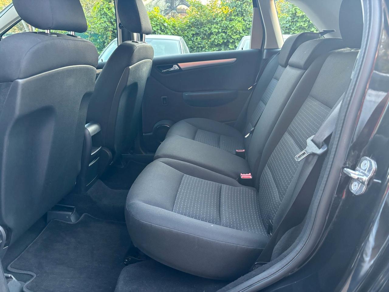Mercedes-benz B 180 BlueEFFICIENCY OK Neopatentati