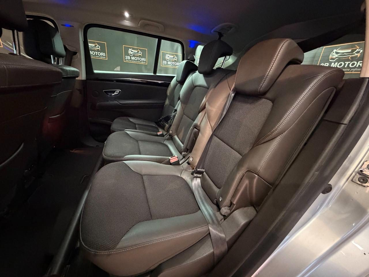 Renault Espace dCi 160CV EDC Energy Initiale Paris 4Control
