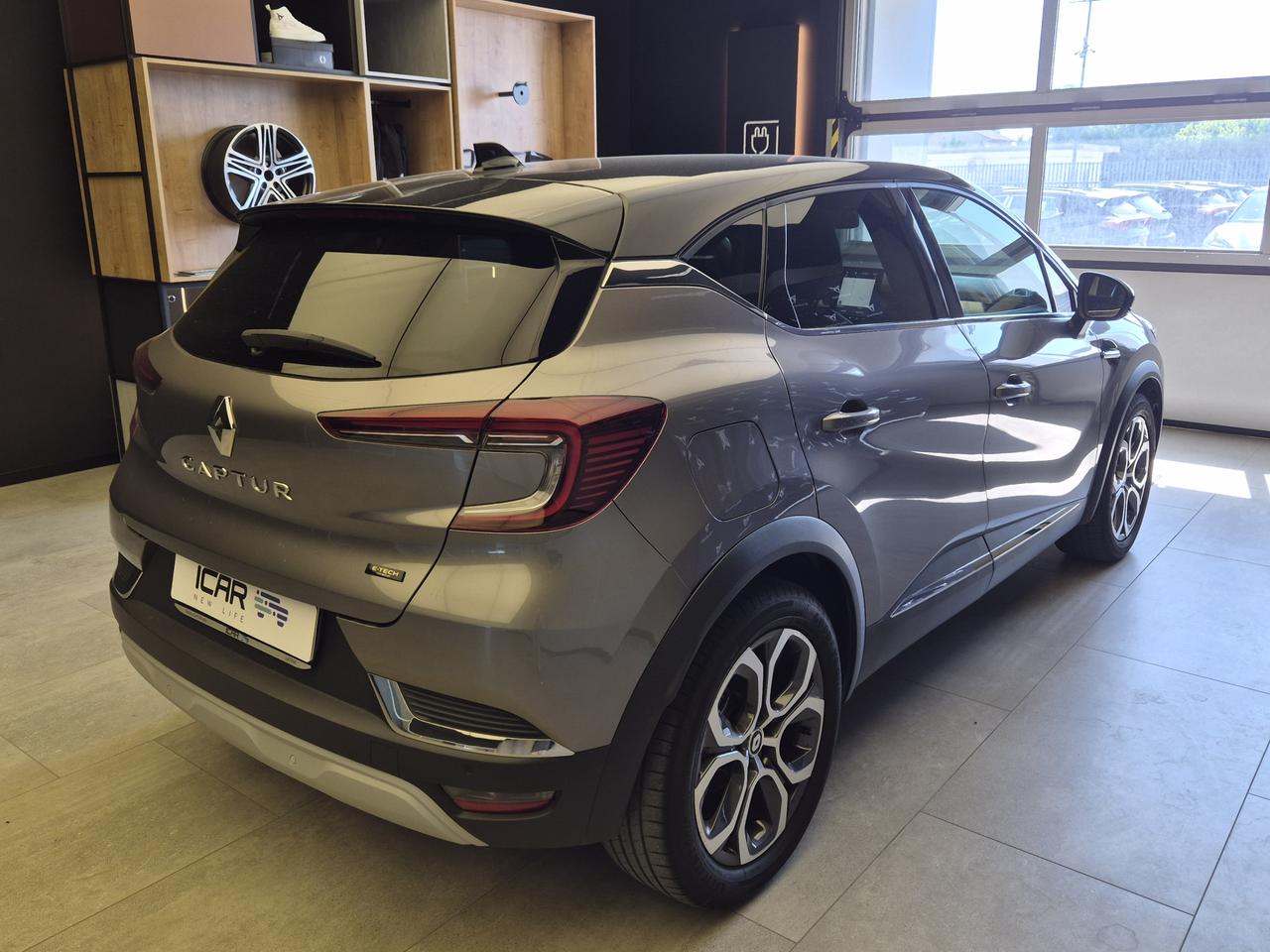RENAULT Captur II 2019 - Captur 1.6 E-Tech full hybrid Techno 145cv