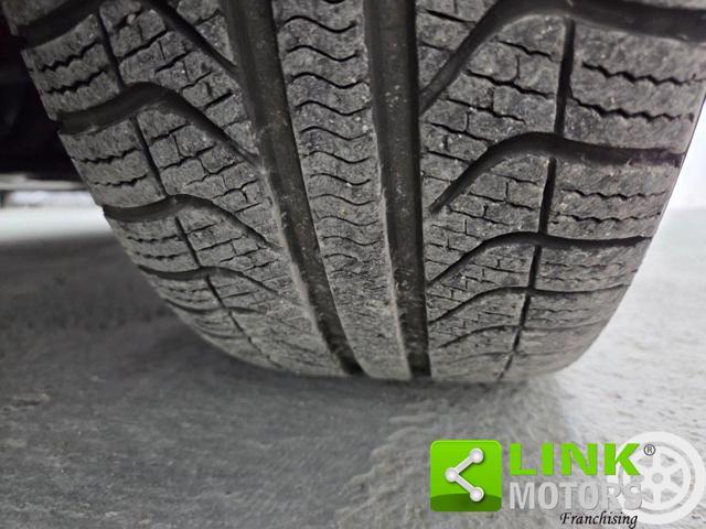 MERCEDES-BENZ C 180 BlueEFFICIENCY Elegance GARANZIA