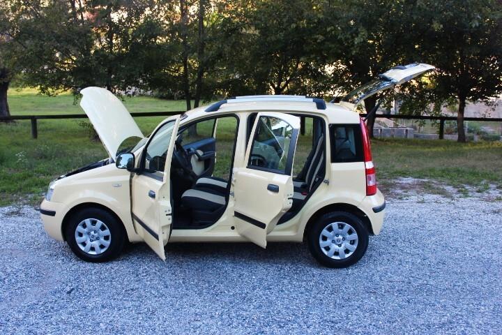 Fiat Panda 1.2 Dynamic Eco LETTERALMENTE PARI AL NUOVO 5PORTE 5POSTI UNICA PROPRIETARIA ASSOLUTA CLIMA