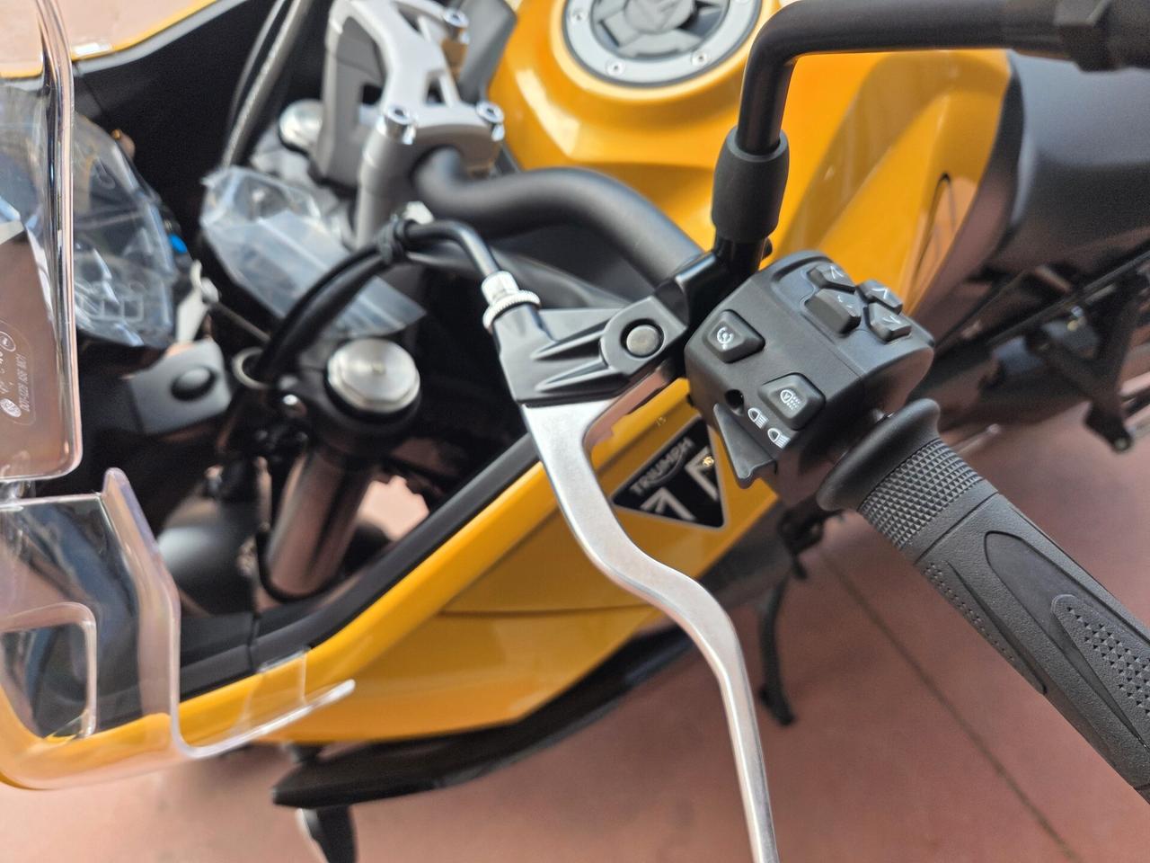 Triumph Tiger Sport 800