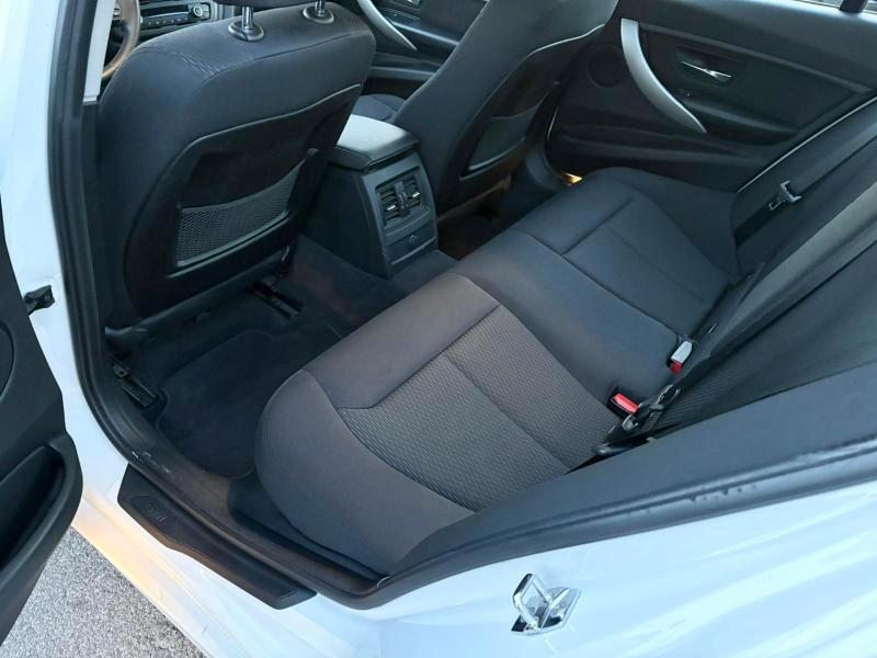 BMW Serie 3 Berlina 2.0 DIESEL 116 CV ADATTA A NEOPATENTATI