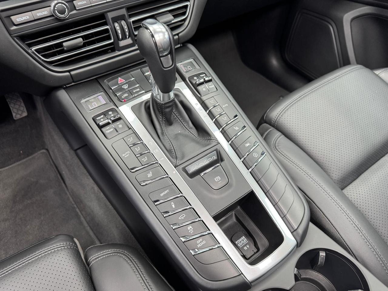Porsche Macan 2.0 (655)