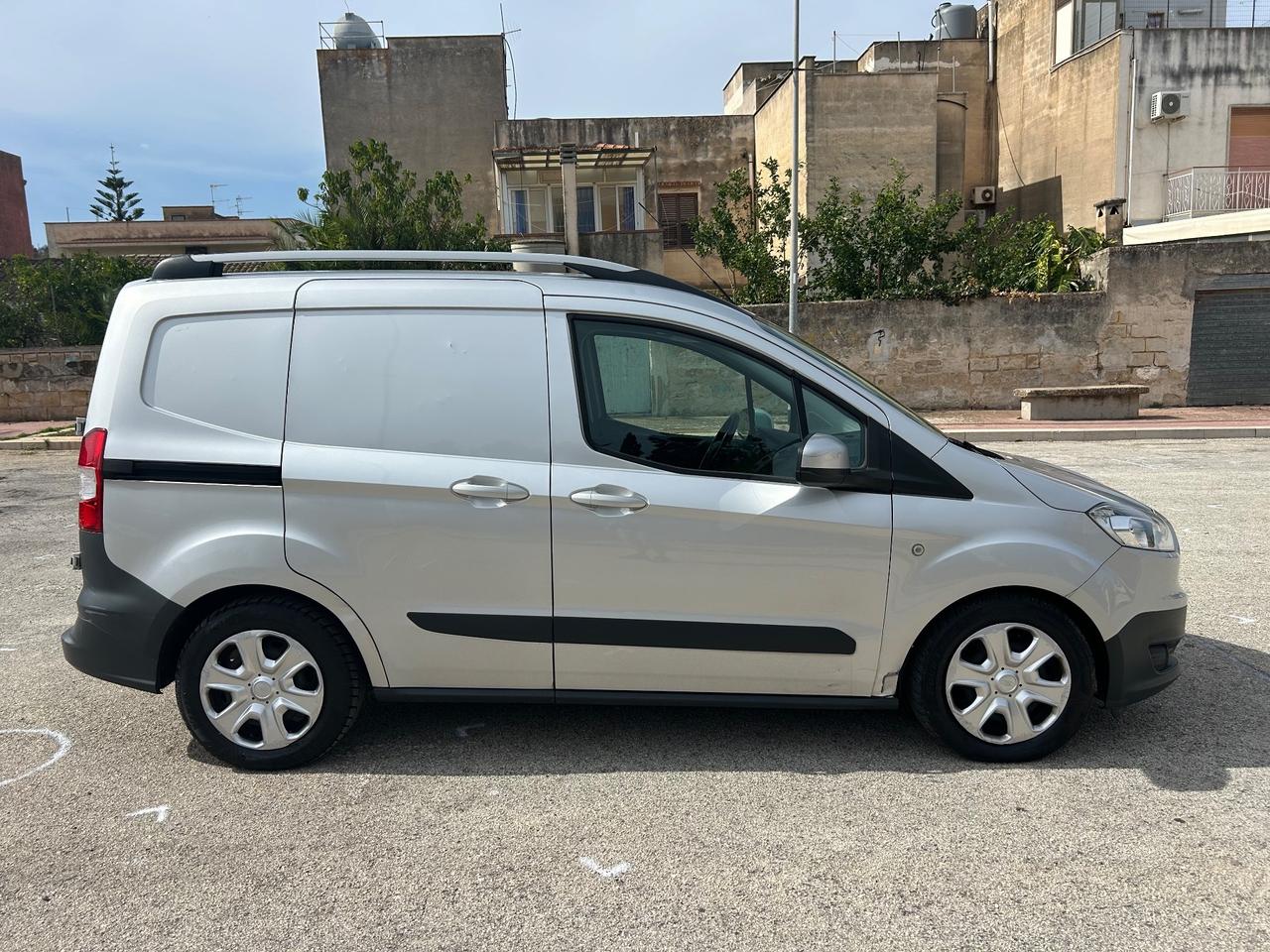 Ford Transit Courier 1.5 TDCi 75CV Van Trend