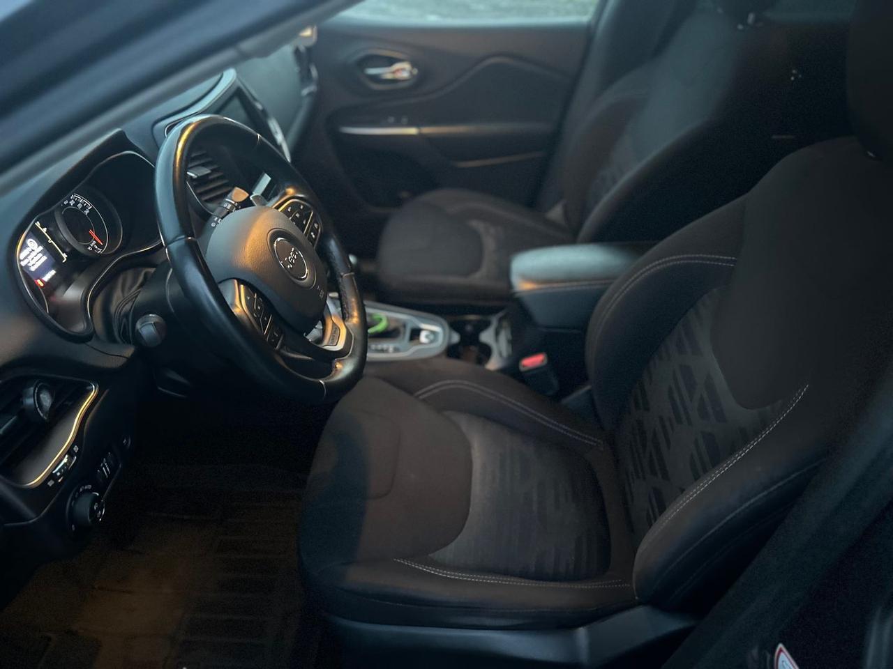 Jeep Cherokee Longitude 2.2 MultiJet II #9438