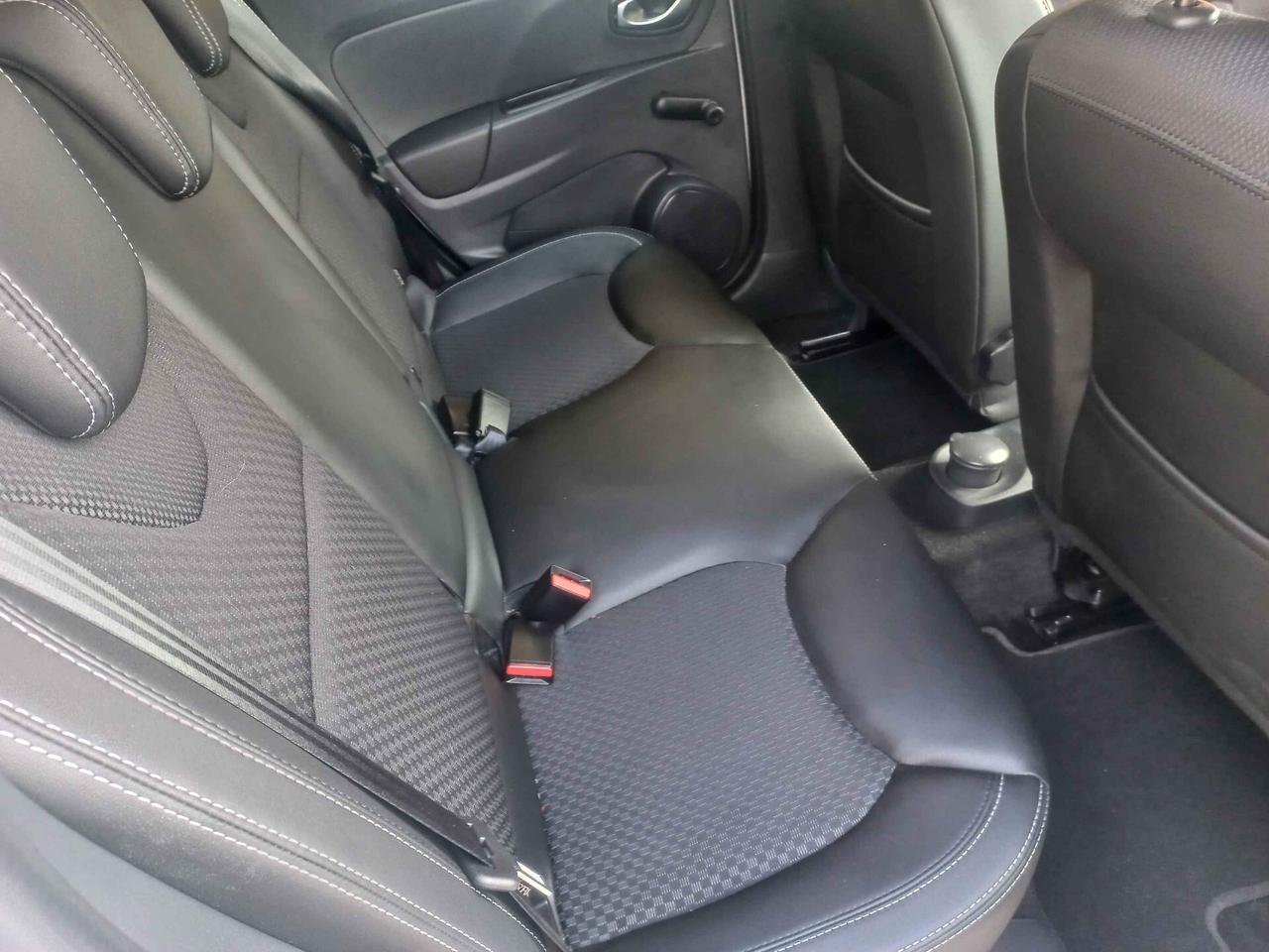 Renault Clio TCe 12V 90 CV Start&Stop 5 porte Energy Duel