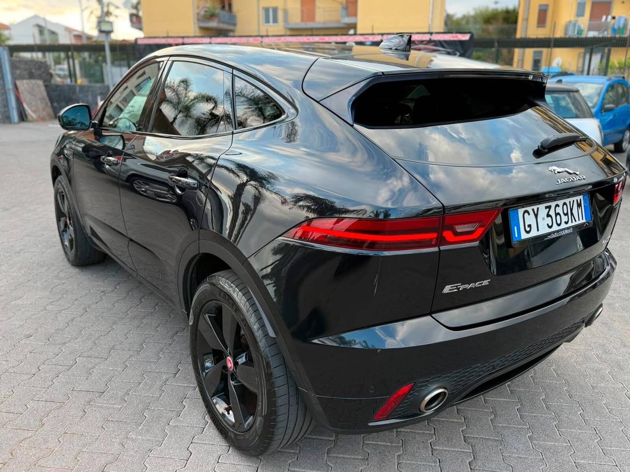Jaguar E-Pace 240 CV R-Dynamic SE STRAFULL- 2019