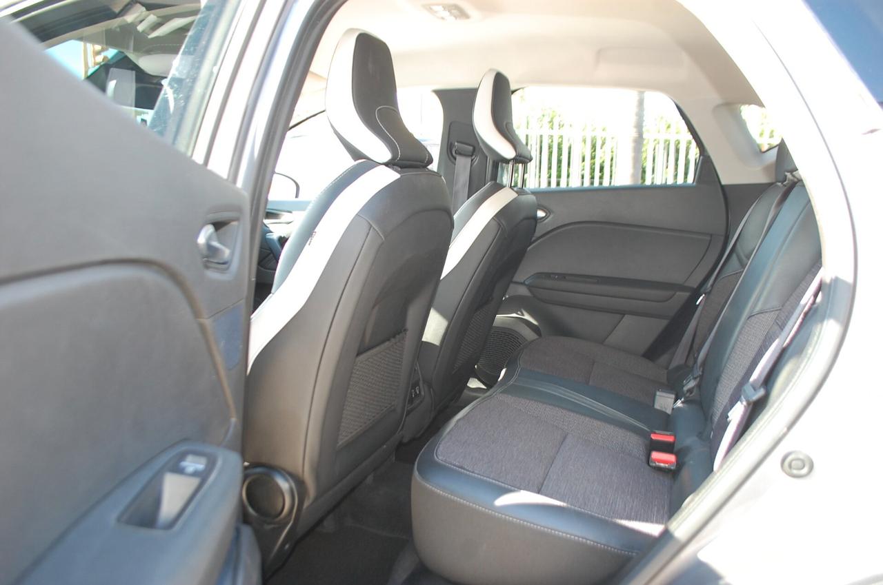 Renault Captur 1.0 tce Techno 90CV Uff Italy Navi Led Clima USB