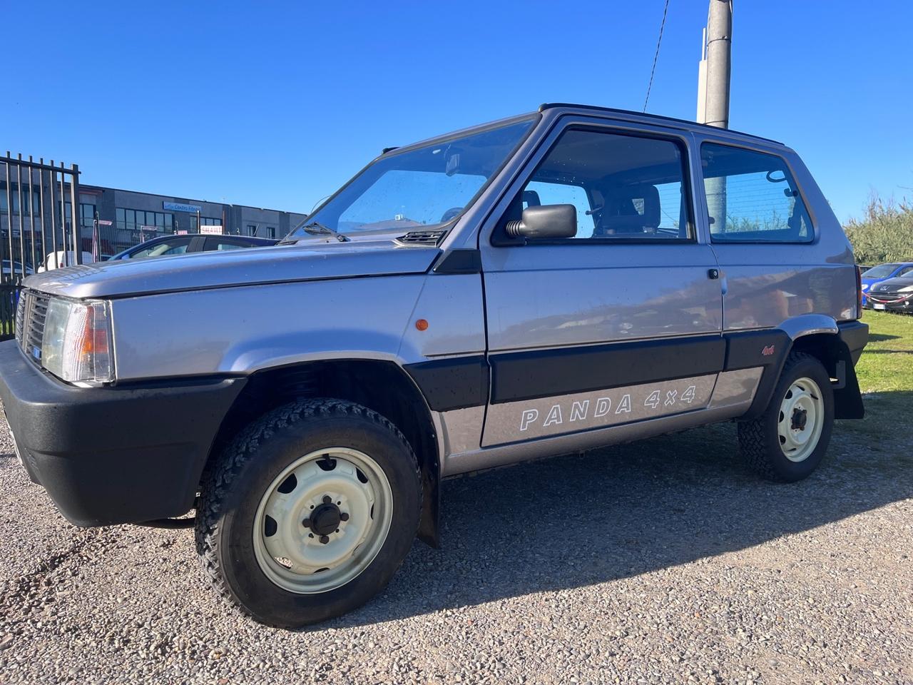 Fiat Panda 1000 4x4 completamente restaurata