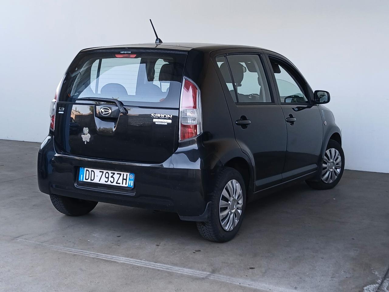 Daihatsu Sirion 1.3 16V 4WD Mio