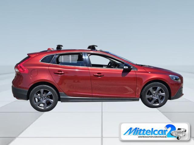 VOLVO V40 Cross Country D2 1.6 Powershift Momentum