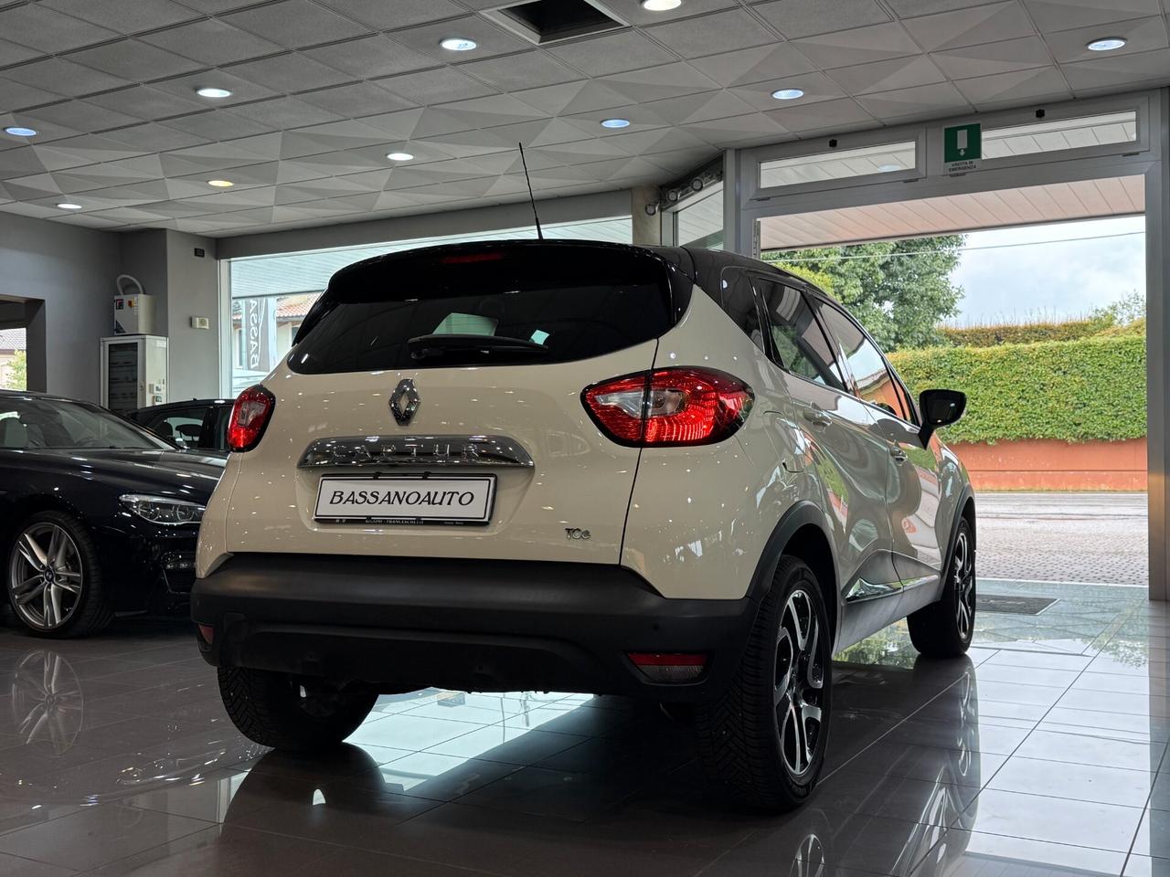 Renault Captur Benzina 90 CV Neopatentati