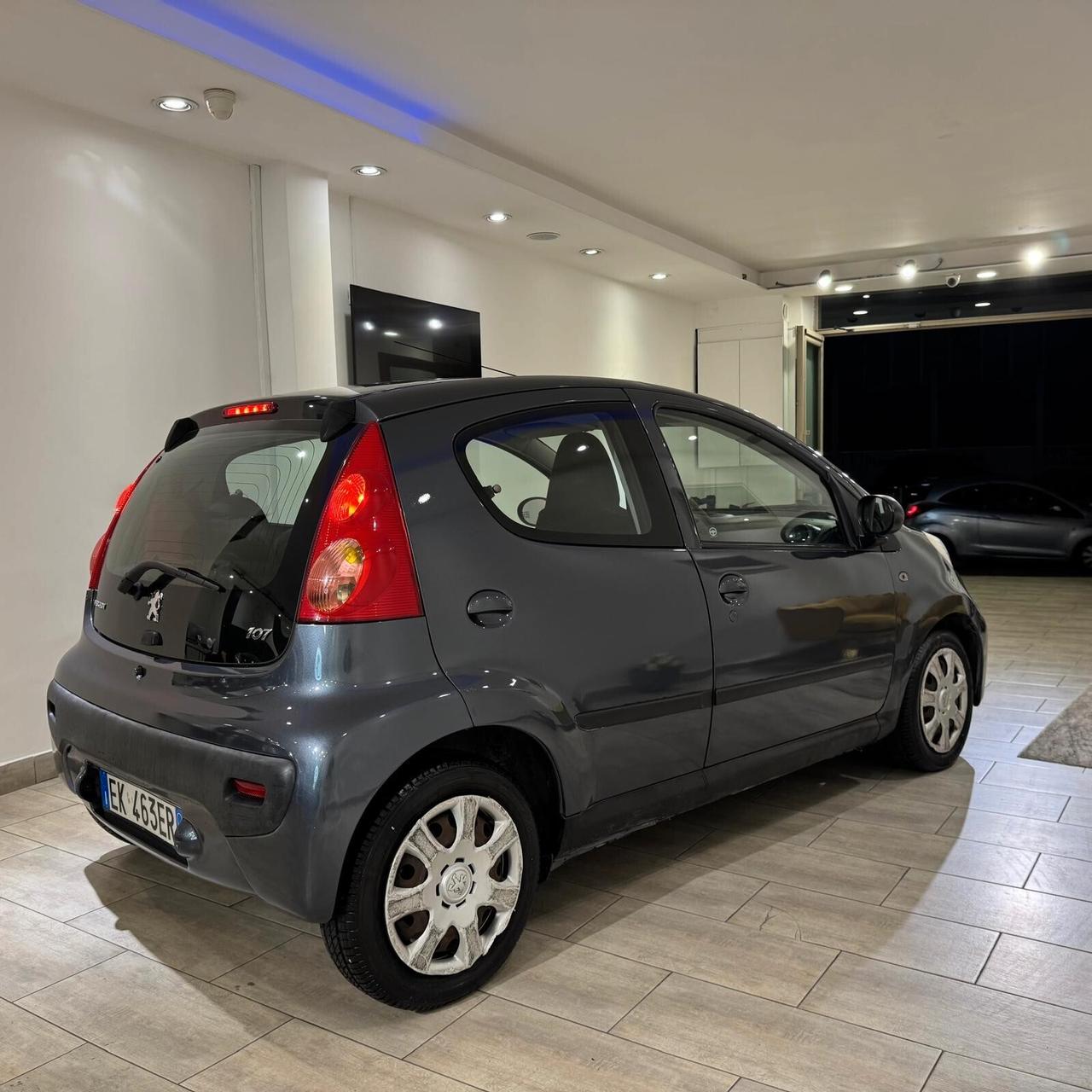 Peugeot 107 1.0 68CV 5p. Allure SOLO 137000KM