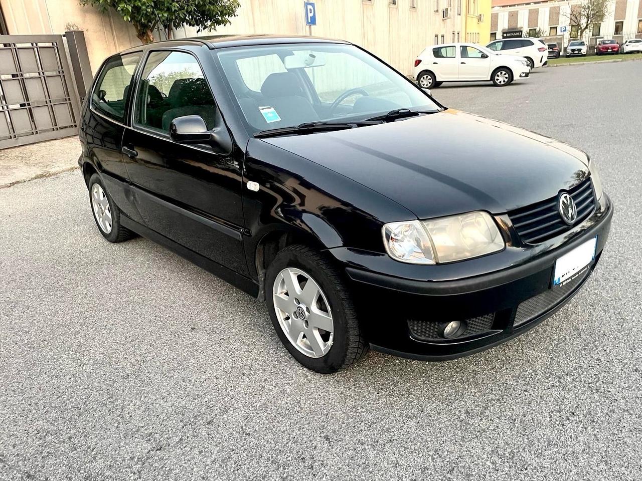 Volkswagen Polo 1.4 cat 3 porte Comfortline per Neopatentati
