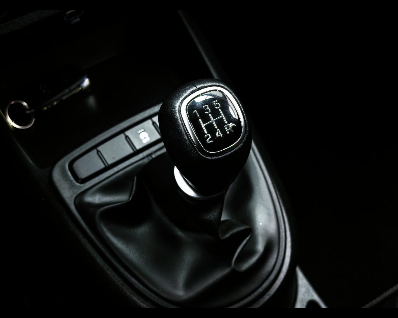 HYUNDAI i10 1.0 MPI Tech