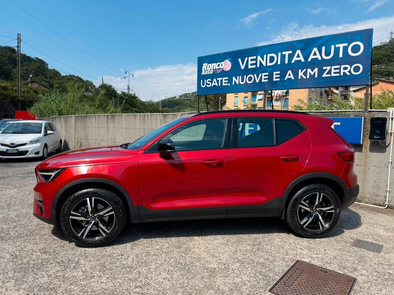 Volvo XC40 B3 automatico Plus Dark