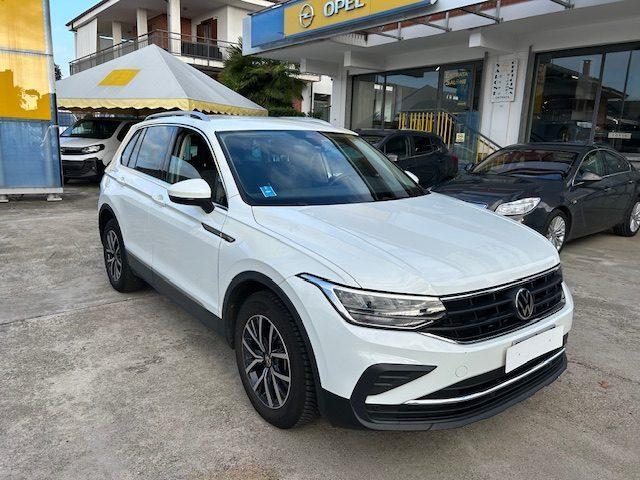 VOLKSWAGEN Tiguan 2.0 TDI 150 CV SCR DSG Life UNICO PROPRIETARIO
