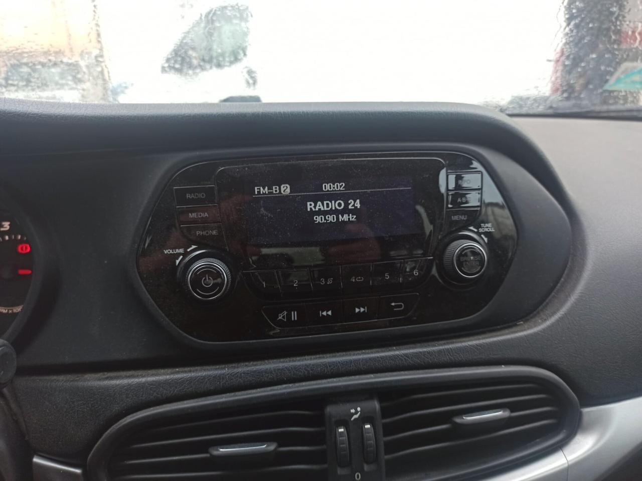 Fiat Tipo 1.6 Lounge-2016