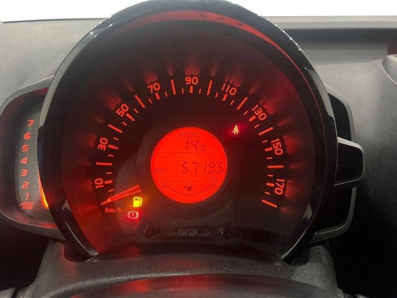 Toyota Aygo Aygo 5p 1.0 x-play tss