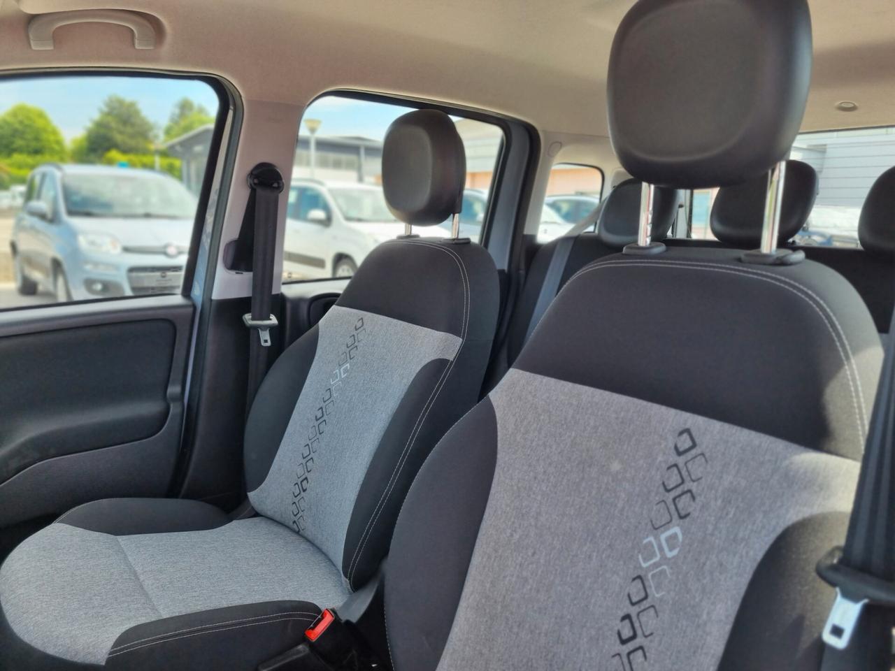 Fiat Panda 1.2 Lounge 5 posti