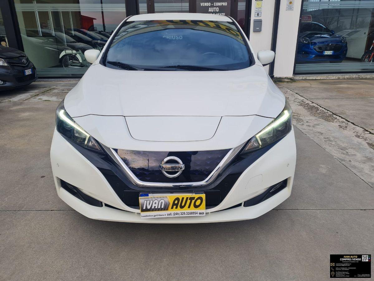 NISSAN Leaf Tekna 40 kWh-Elettrica-19.000 Km