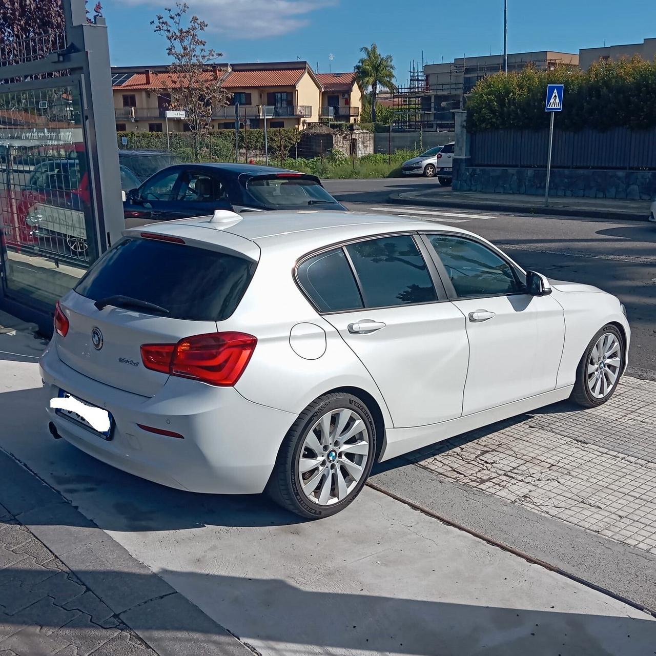 Bmw 120 120d 5p. Business