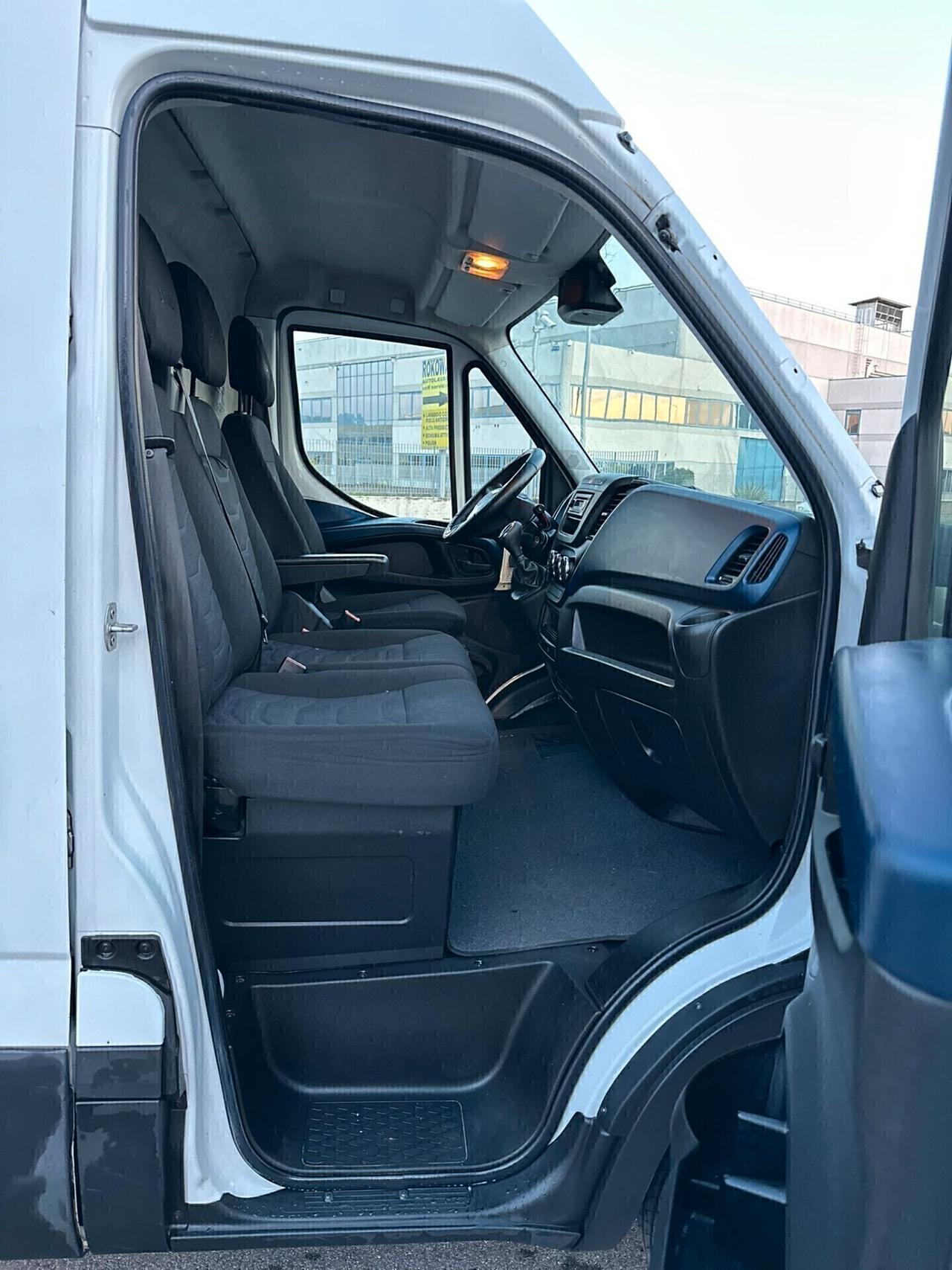 IVECO DAILY ANNO 12/2017 SUPER PREZZO!