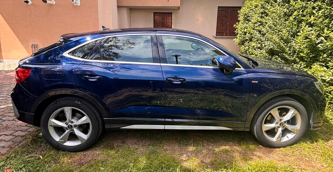 Audi Q3 S Line SPB 35 TDI S tronic Business Plus