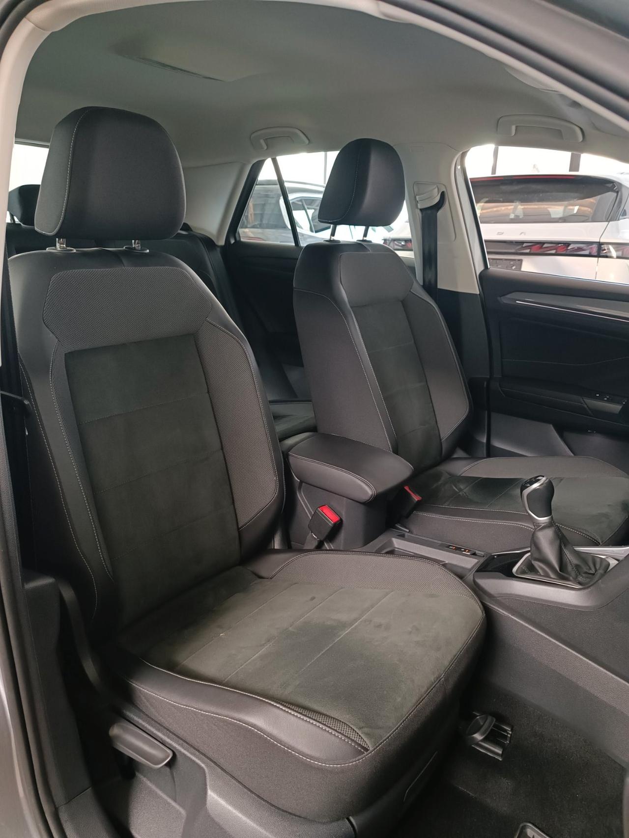 Volkswagen T-Roc 1.0 tsi Style 110cv